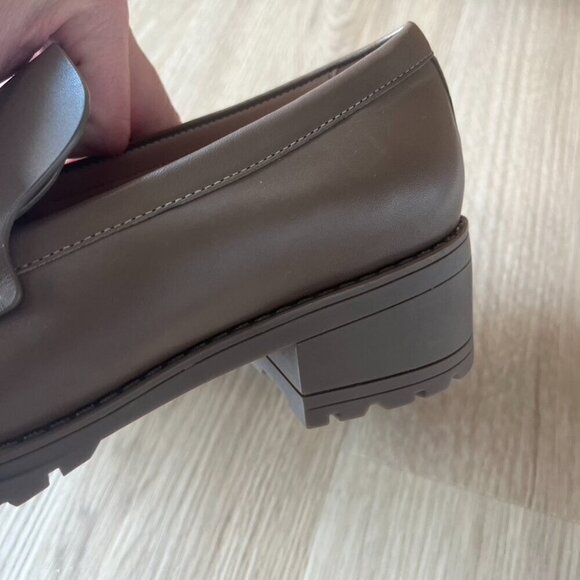 Cole Haan Women's Geneva Platform Lug Loafer in Tan Beige  7B - Picture 7 of 11